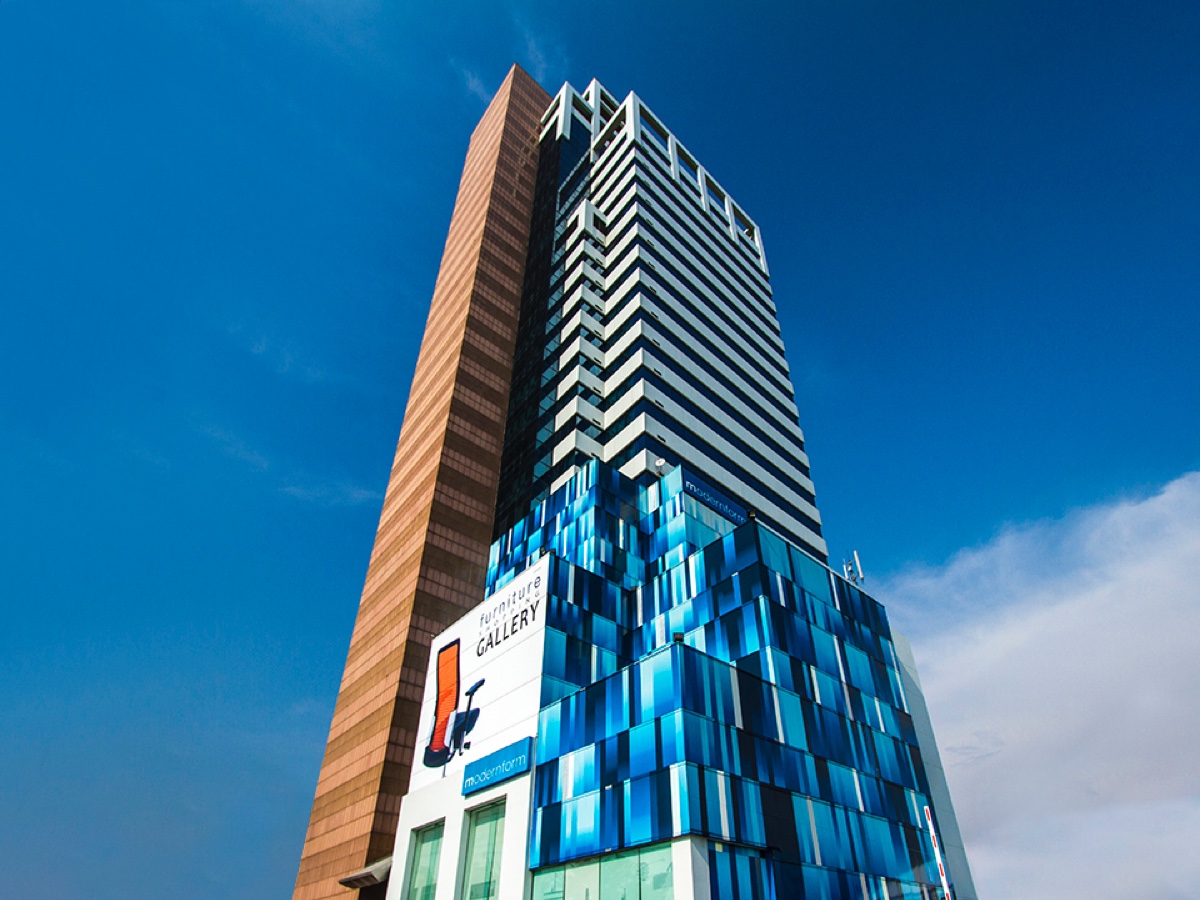 โมเดอร์นฟอร์ม ศรีนครินทร์