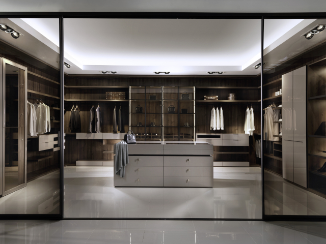 walk-in-closet